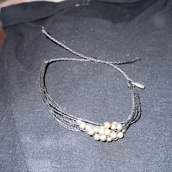 Pure Vida adjustable bracelet with metal beads. - Picture 3 of 4